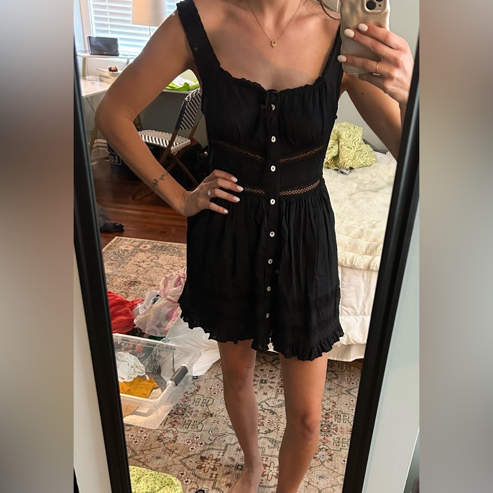 Black Sleeveless Sweetheart Mini Sundress